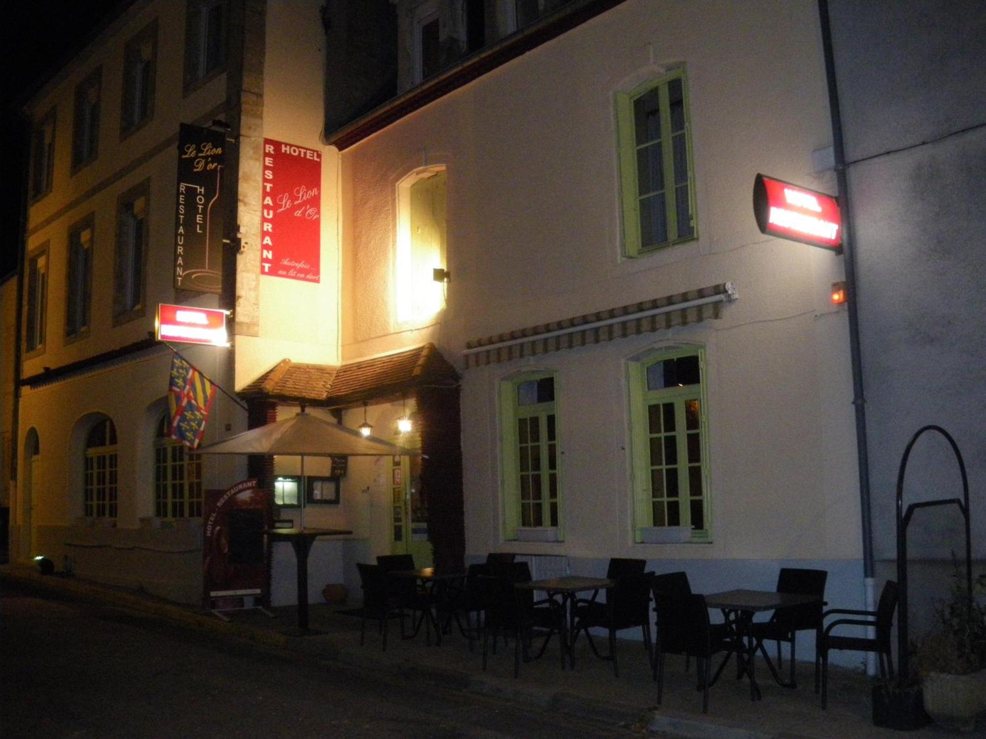 Hotel Restaurant Du Lion D'Or Château-Chinon Dış mekan fotoğraf